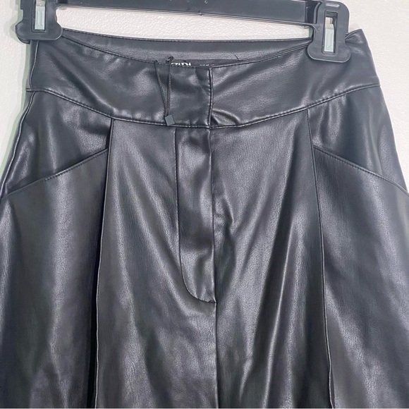 New w/out tags EDGY ZARA Black Leather PLEATED MAXI Skirt xs or 00 - Picture 2 of 6
